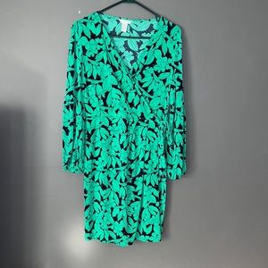 London Times Petite green and navy floral dress in 10P!